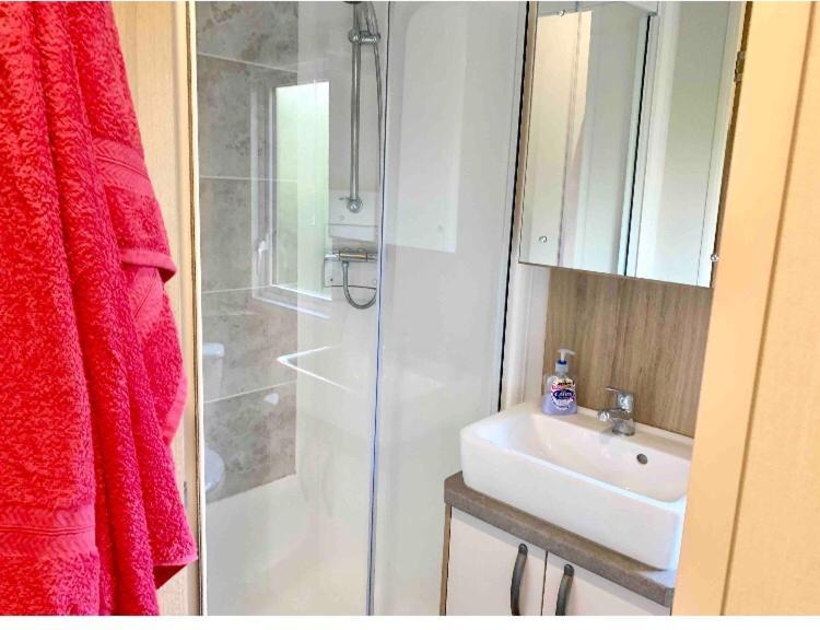 Hastings Holiday Home At Fairlight Lodge Beauport Holiday Park St Leonards-on-Sea 外观 照片